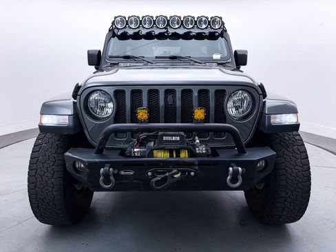 Used 2020 Jeep Wrangler Unlimited Sahara AWD/4WD image 2