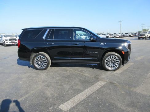 Certified 2024 GMC Yukon Denali Ultimate AWD/4WD image 5