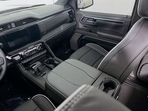 Certified 2026 GMC Sierra 1500 AT4X image 24