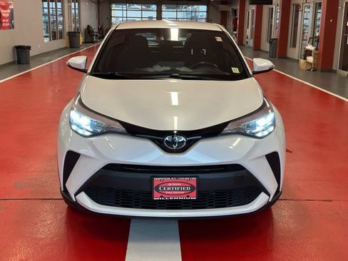 Certified 2022 Toyota C-HR XLE FWD image 8