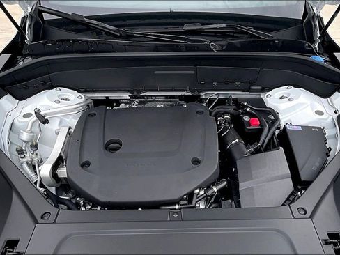 New 2026 Volvo XC90 B6 Ultra w/ Protection Package image 23