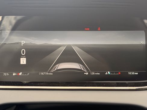 Used 2026 Land Rover Range Rover Evoque Dynamic SE image 10