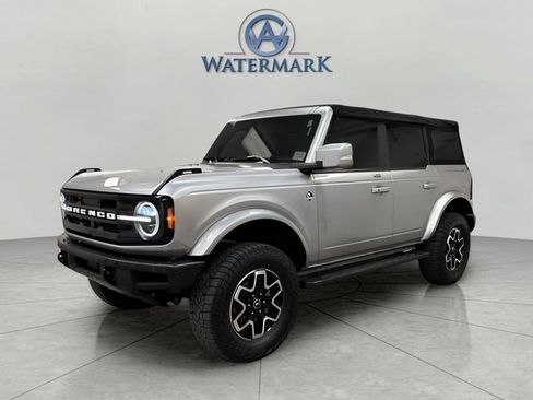 Used 2022 Ford Bronco Outer Banks image 1