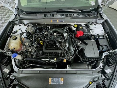 Used 2018 Ford Fusion SE image 30