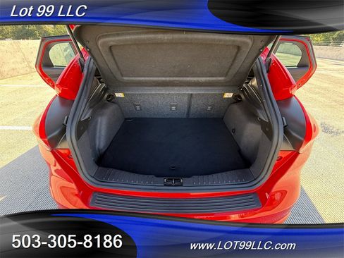 Used 2017 Ford Focus ST FWD image 22