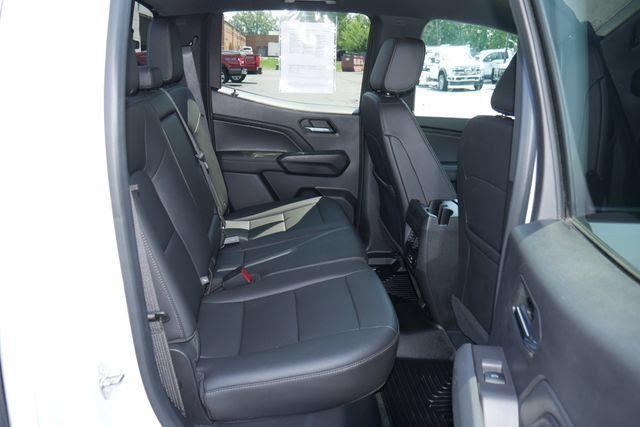 Used 2023 Chevrolet Colorado LT w/ LT Convenience Package III AWD/4WD image 25