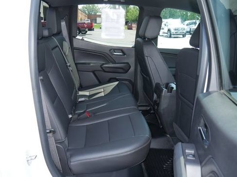 Used 2023 Chevrolet Colorado LT w/ LT Convenience Package III AWD/4WD image 25