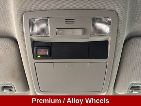Used 2021 Toyota Tacoma SR AWD/4WD image 17