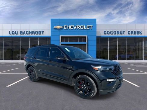 Used 2024 Ford Explorer ST w/ Equipment Group 401A image 2