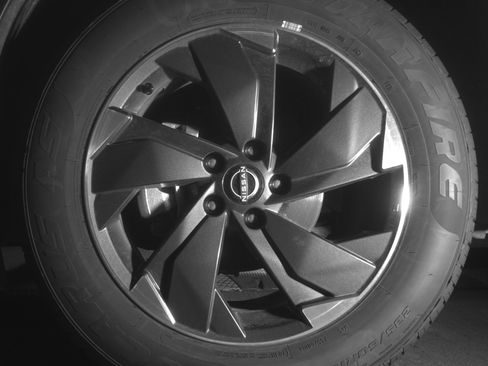 Used 2025 Nissan Rogue SV image 12