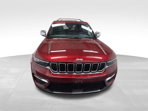 Used 2024 Jeep Grand Cherokee Limited AWD/4WD image 2