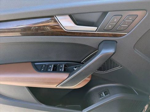 Used 2019 Audi Q5 2.0T Premium Plus image 15