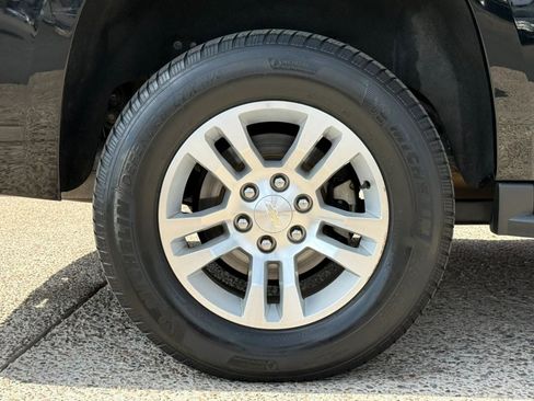 Used 2020 Chevrolet Suburban LT AWD/4WD image 26