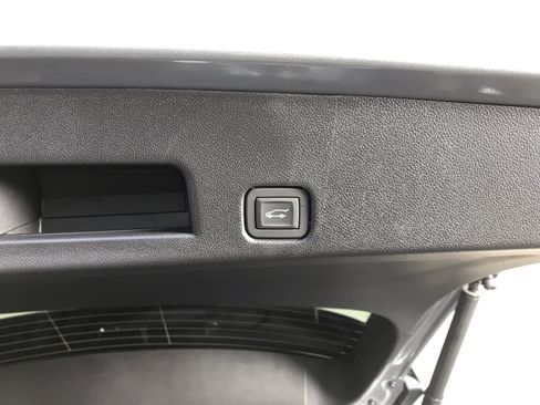 New 2026 Chevrolet Traverse LT w/ Midnight/Sport Edition image 18