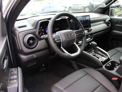 New 2026 Chevrolet Colorado Trail Boss w/ Midnight Edition AWD/4WD image 16