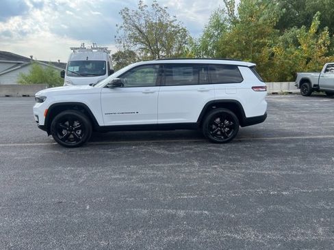 New 2025 Jeep Grand Cherokee L Limited w/ Black Appearance Package image 2