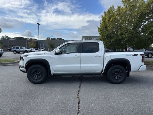 New 2026 Nissan Frontier PRO-4X w/ Pro-4x Convenience Package image 5