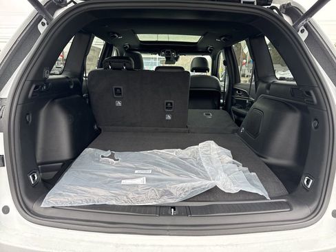 New 2026 Jeep Grand Cherokee Limited image 27