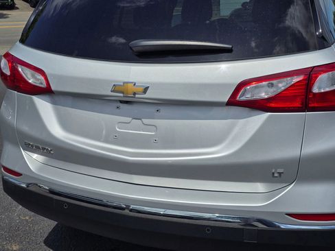 Used 2019 Chevrolet Equinox LT FWD image 14