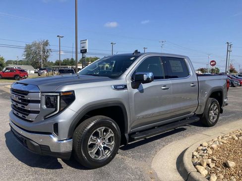 New 2026 GMC Sierra 1500 SLE w/ Preferred Package image 8