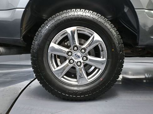 Used 2019 Ford F150 XLT w/ Equipment Group 302A Luxury AWD/4WD image 17