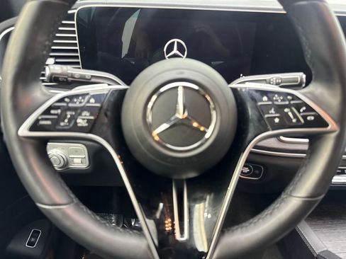 Used 2025 Mercedes-Benz GLS 450 4MATIC image 59