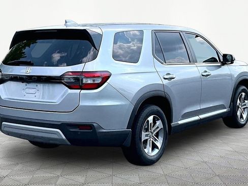 Used 2024 Honda Pilot EX-L image 6