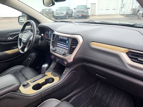 Used 2019 GMC Acadia Denali w/ LPO, Floor Liner Package image 38