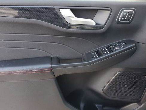 Certified 2024 Ford Escape ST-Line Select w/ Tech Pack #2 image 9