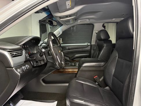 Used 2016 Chevrolet Suburban LT AWD/4WD image 33