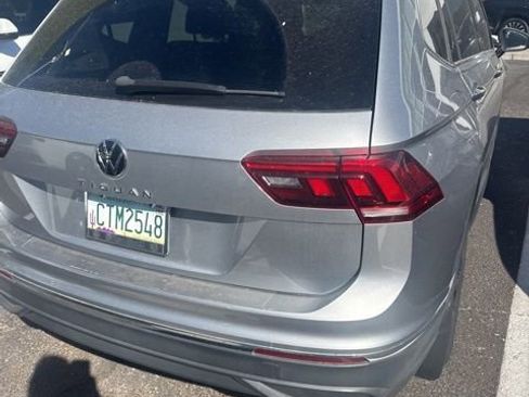Used 2023 Volkswagen Tiguan SE FWD image 9