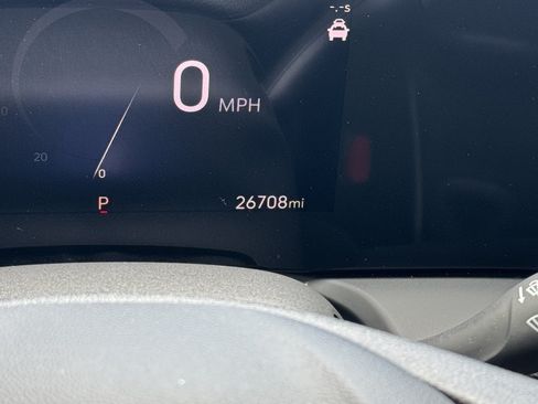 Used 2025 Buick Encore GX Preferred AWD/4WD image 31