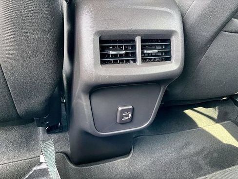 Used 2024 Chevrolet Equinox LS w/ LS Convenience Package FWD image 28