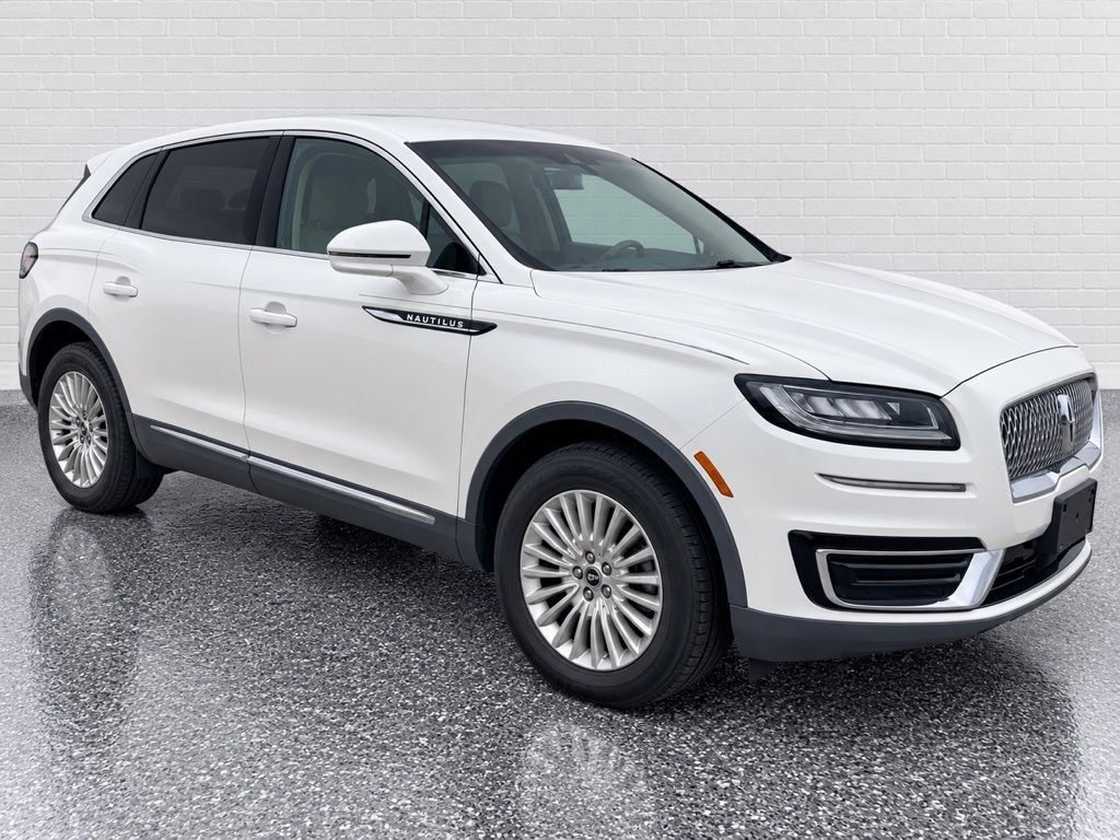 Used 2020 Lincoln Nautilus FWD image 5