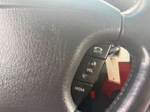 Used 2002 Ford Thunderbird image 24