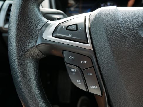 Used 2018 Ford Fusion SE w/ Fusion SE Technology Package FWD image 28