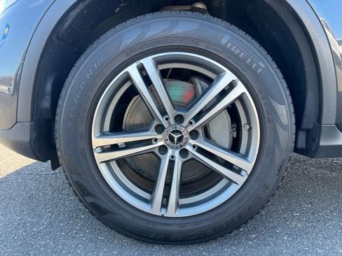 Used 2020 Mercedes-Benz GLC 300 4MATIC image 5