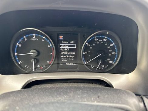 Used 2017 Toyota RAV4 LE w/ Carpet Mat Package FWD image 32