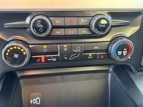 New 2026 Ford F250 XLT w/ XLT Premium Package image 27