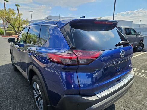 Used 2021 Nissan Rogue SV FWD image 7