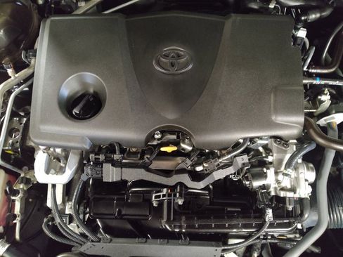 Used 2023 Toyota Camry LE FWD image 30