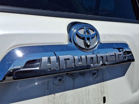 Used 2021 Toyota 4Runner Limited AWD/4WD image 5