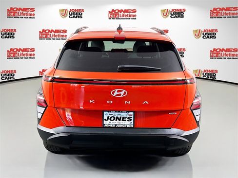 Certified 2024 Hyundai Kona SEL image 15