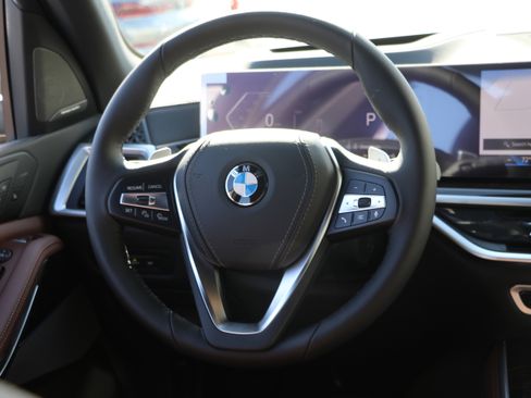 Certified 2026 BMW X5 sDrive40i w/ Climate Comfort Package RWD image 30