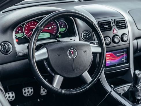 Used 2006 Pontiac GTO image 2