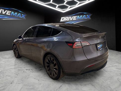 Used 2022 Tesla Model Y Performance AWD/4WD image 7