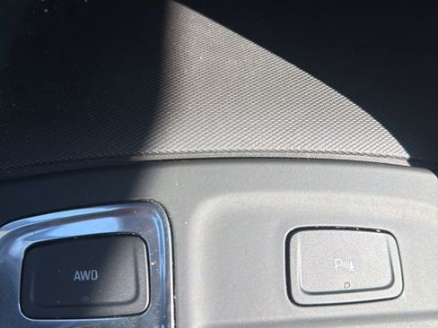 Used 2024 Chevrolet Equinox LT w/ LPO, Floor Liner Package image 22