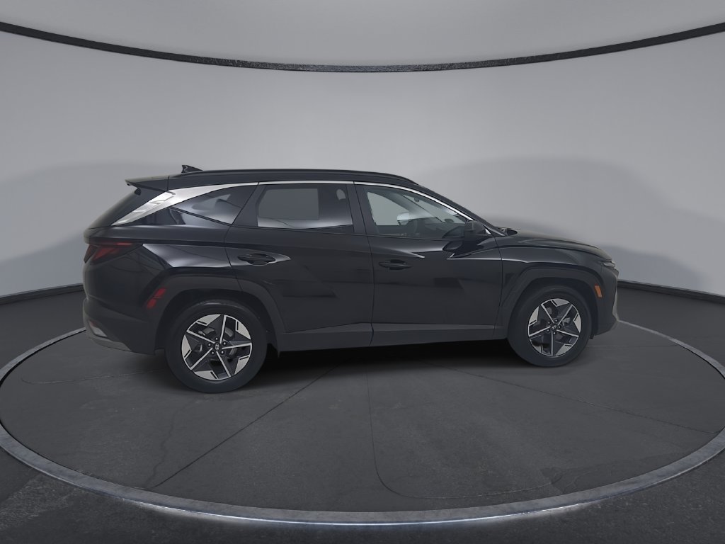 Used 2025 Hyundai Tucson SEL FWD image 17