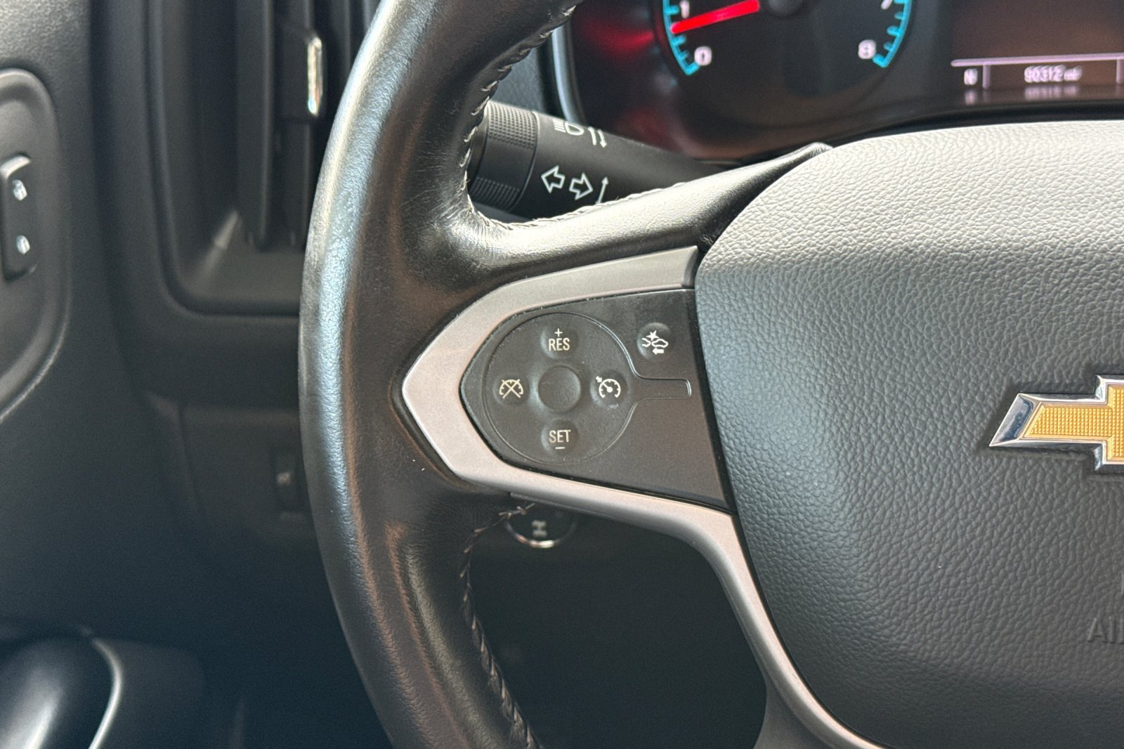Used 2022 Chevrolet Colorado LT w/ Safety Package AWD/4WD image 31