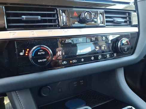 New 2026 Nissan Pathfinder SL image 12